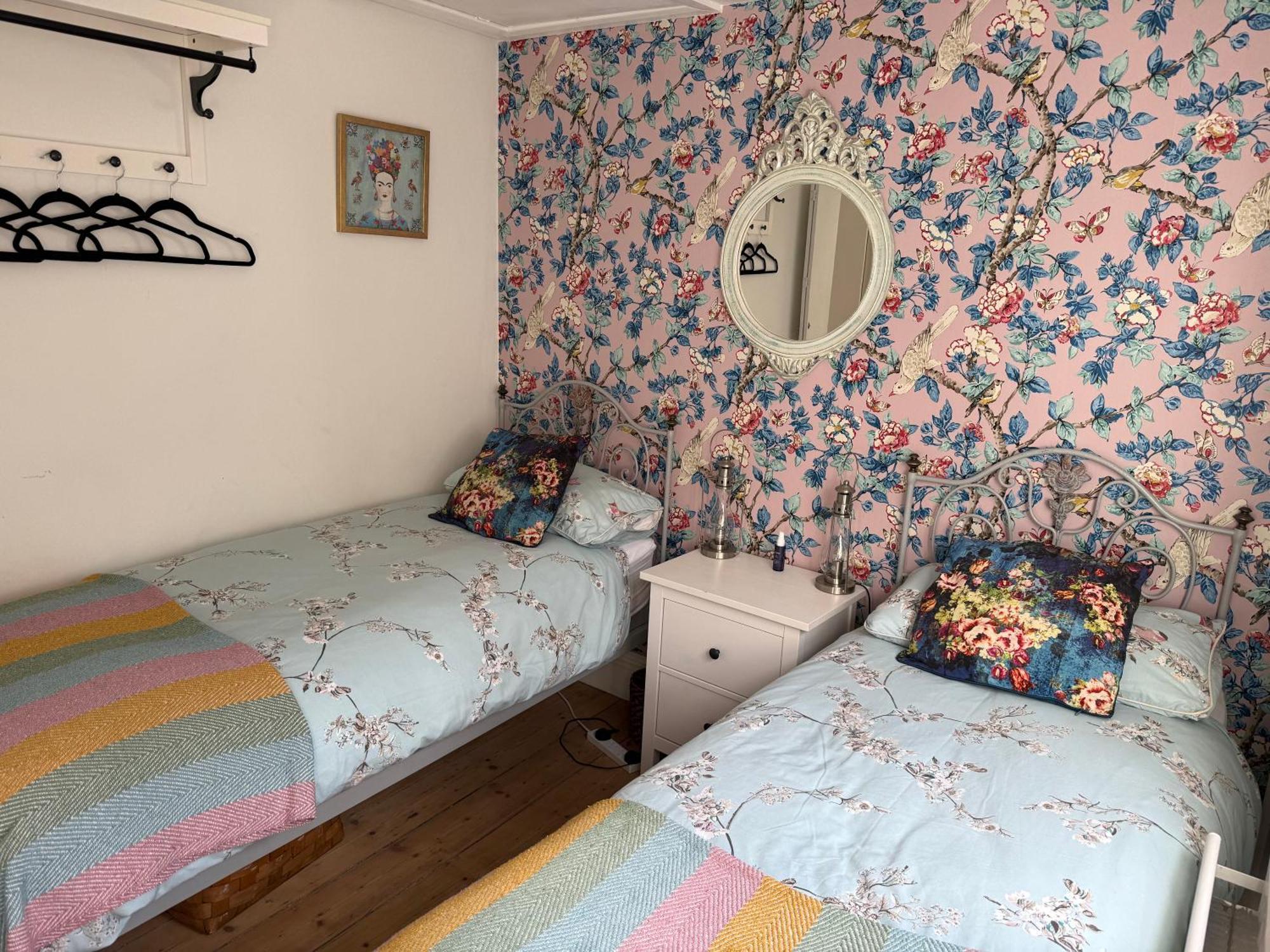 North Laine Sunny Cottage - Parking Available 브라이턴 외부 사진